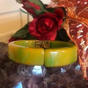 💥PRICE DROP💥BAKELITE Hinged Bangle Gorgeous! TESTED!